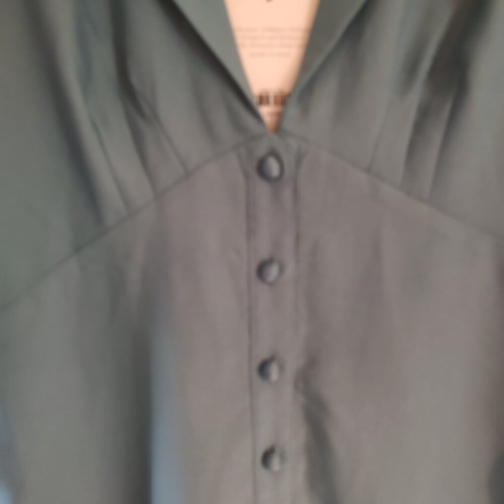 Dress - Picture 3 of 7